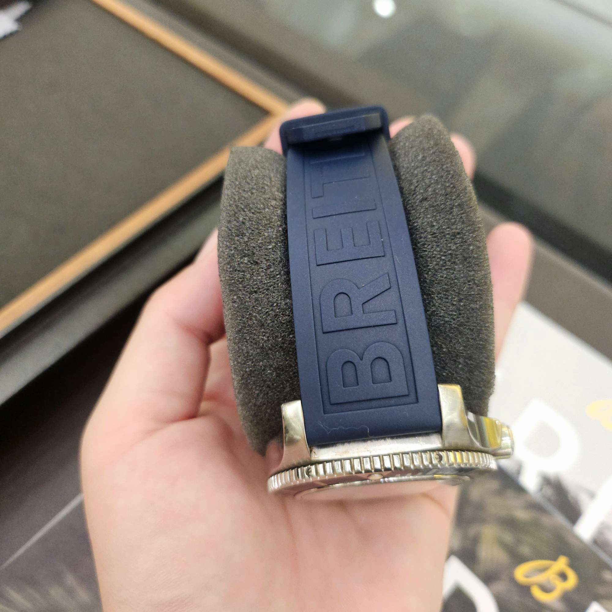 브라이틀링 슈퍼오션 2 42mm | 데얼스 아웃도어 전문 플랫폼