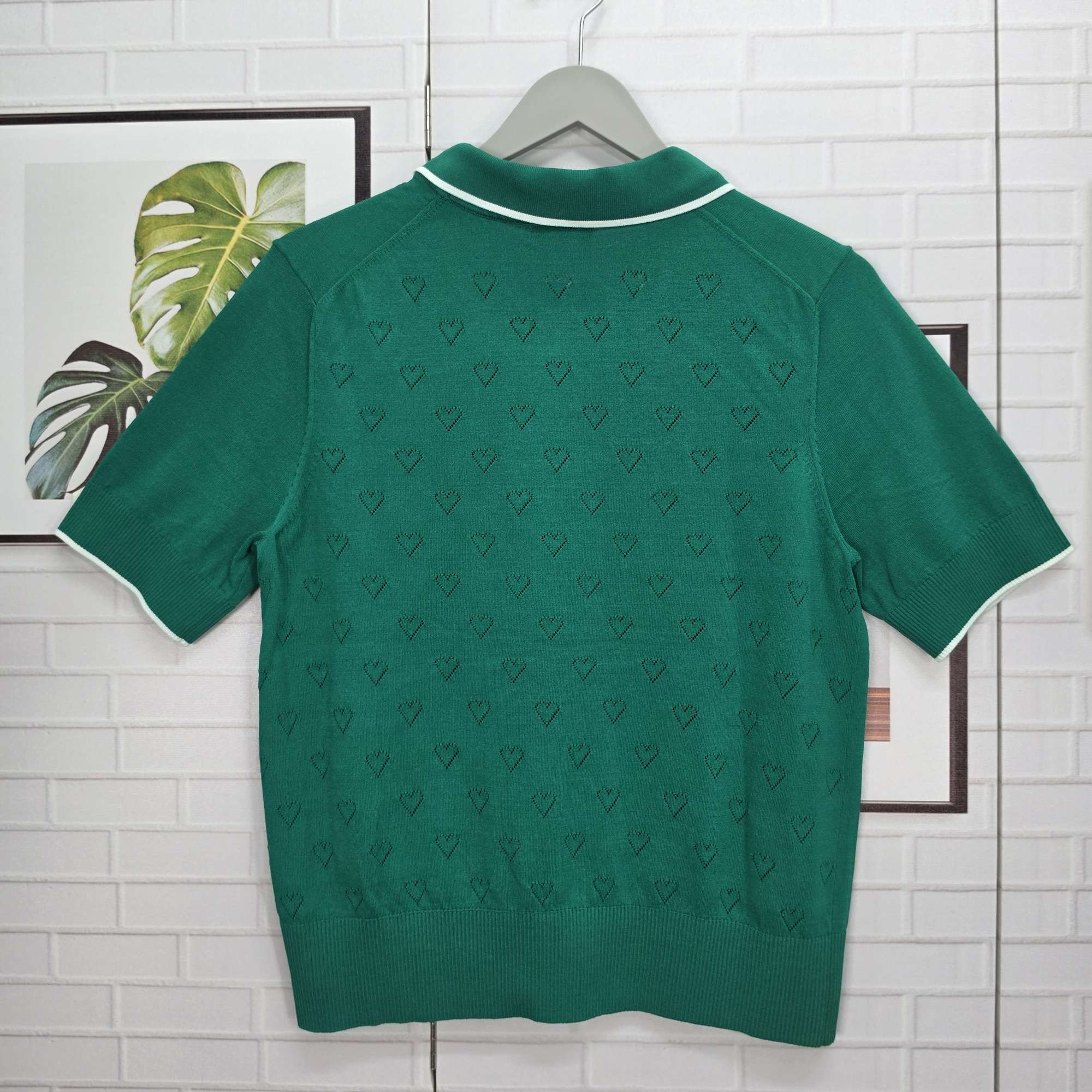 25SS 베네통 여성 반팔 칼라 니트 티셔츠 100(L)사이즈 새상품급 | 데얼스 아웃도어 전문 플랫폼