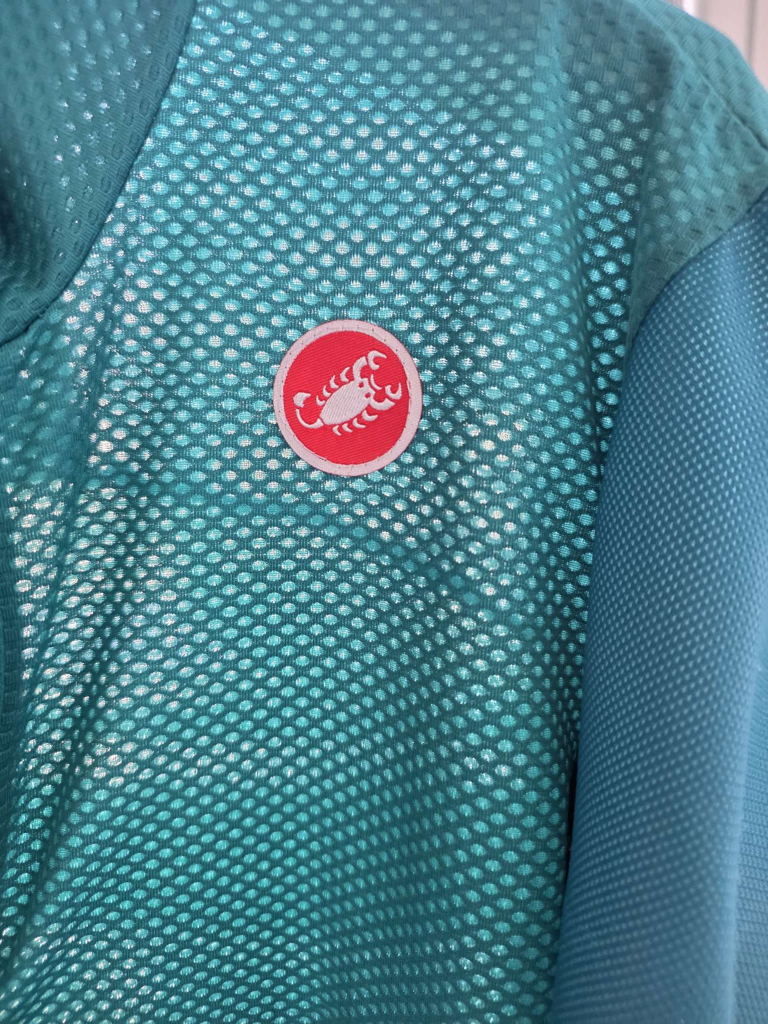 카스텔리 져지 | 데얼스 아웃도어 전문 플랫폼