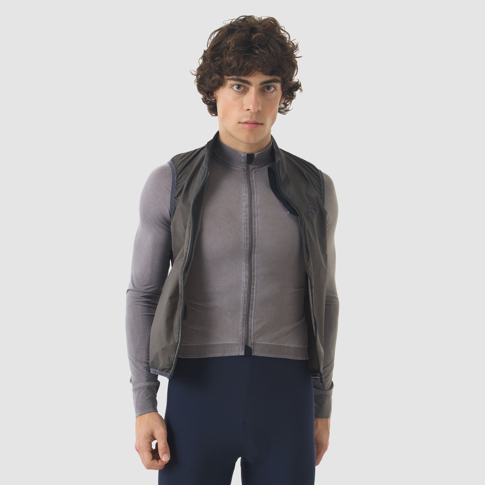 카페 드 사이클리스트 에디트 클래식 질넷 바람막이 조끼 콜드 다이 차콜 남성 | 데얼스 아웃도어 전문 플랫폼