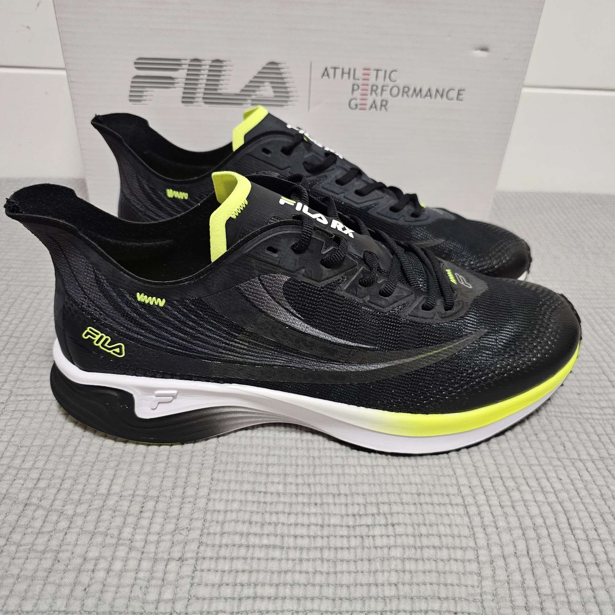 FILA(휠라) 에슬레틱 로드 런닝화 | 데얼스 아웃도어 전문 플랫폼