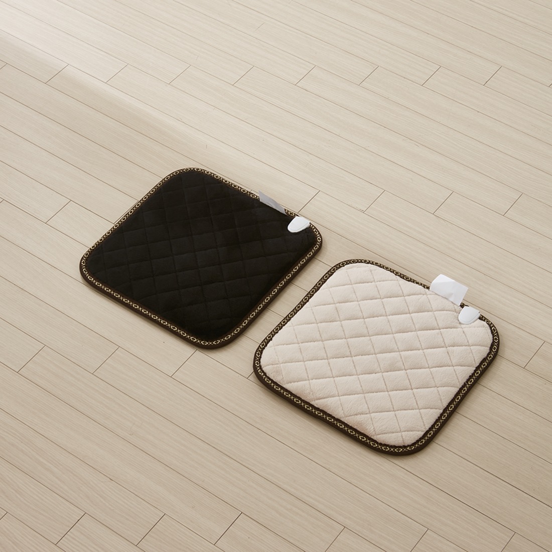 [캠핑덕] 극세사 논슬립 전기방석 온열 쇼파전기매트 1인용 의자방석 | 데얼스 아웃도어 전문 플랫폼