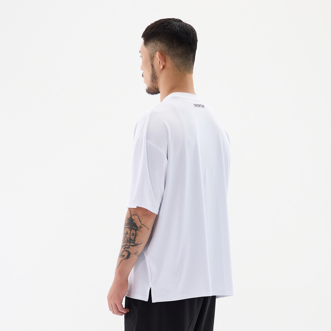 오버셔 스포츠 기능성 슬로건 공용 반팔티 화이트 | 데얼스 아웃도어 전문 플랫폼