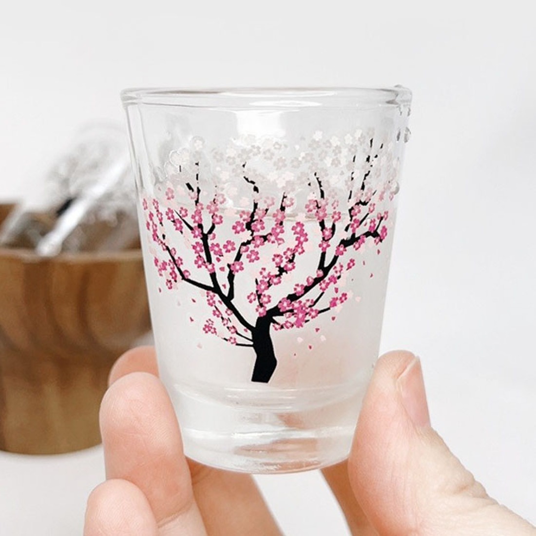 [캠핑덕] 벚꽃 소주잔 요술잔 4pcs | 데얼스 아웃도어 전문 플랫폼