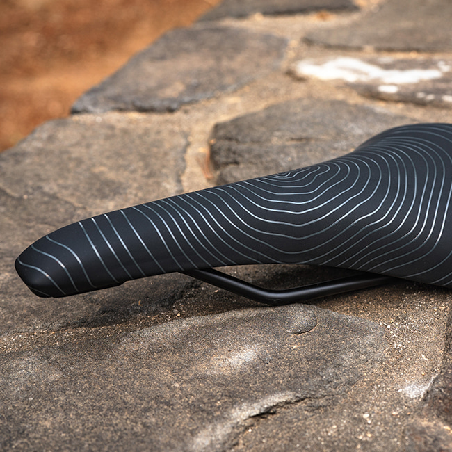 스매니 스포츠안장 N.스파이어 | 데얼스 아웃도어 전문 플랫폼