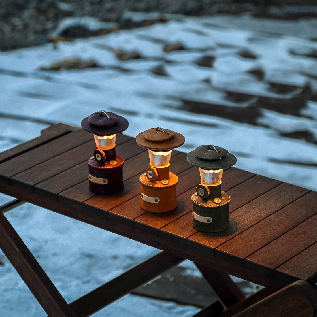 [캠핑덕] 골제로 랜턴 천연 가죽 쉐이드 커버 위스키 콜맨 가스랜턴 에디션 | 데얼스 아웃도어 전문 플랫폼