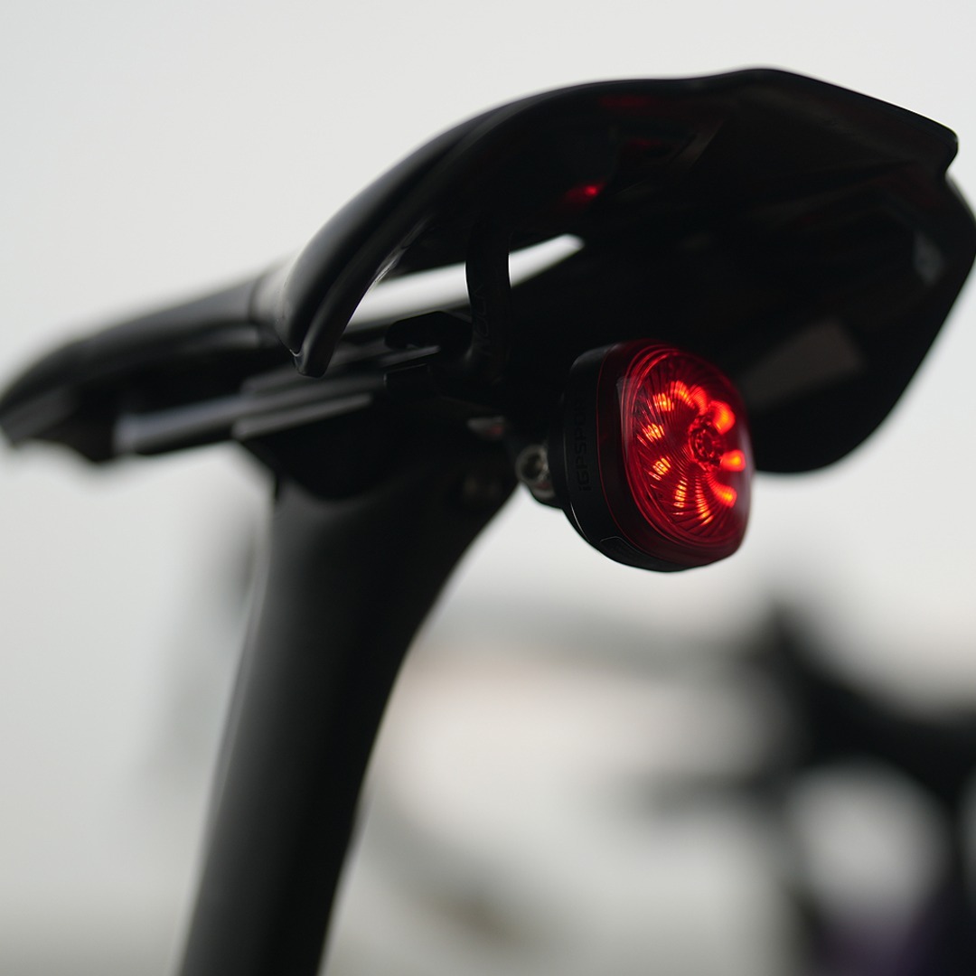 iGPSPORT 스마트 후미등 TL50 | 데얼스 아웃도어 전문 플랫폼