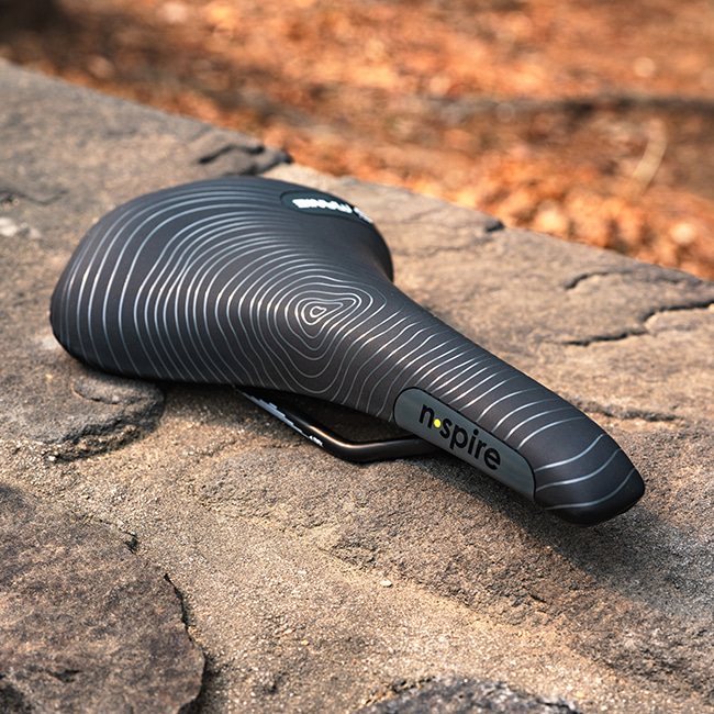 스매니 스포츠안장 N.스파이어 | 데얼스 아웃도어 전문 플랫폼