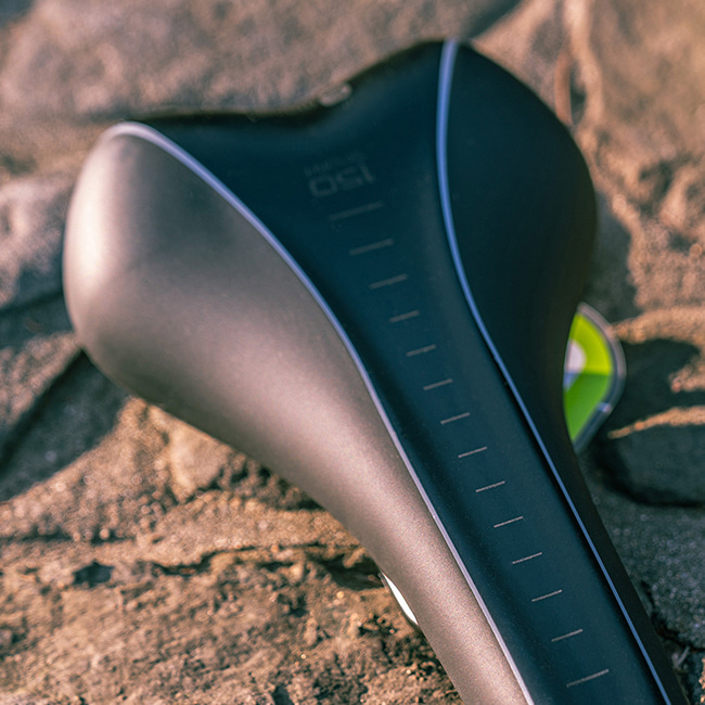 스매니 스포츠안장 150안장 | 데얼스 아웃도어 전문 플랫폼