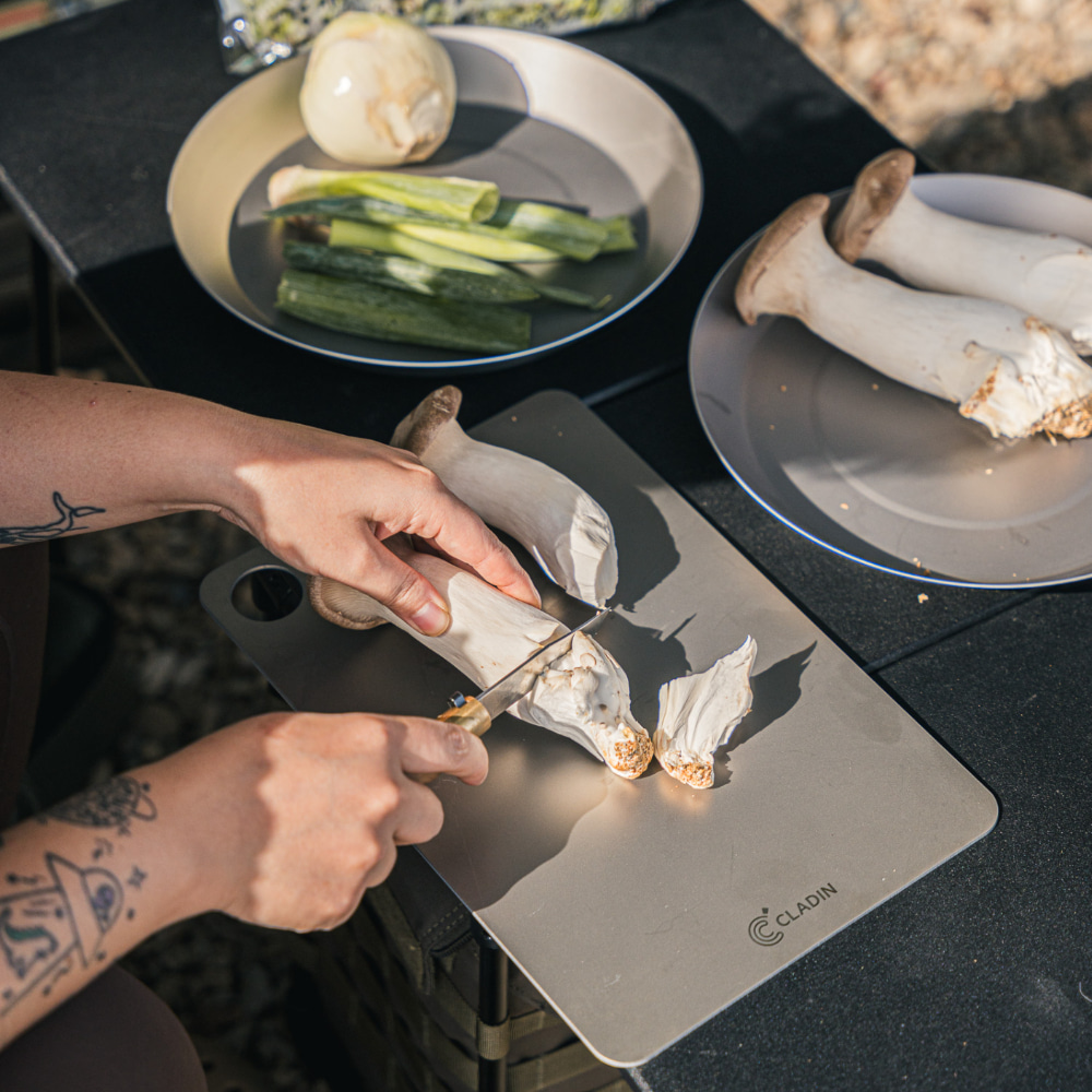 클래딘 리얼 티타늄 그리들 세트 5종 - 캠핑용 그리들 접시 도마 전용 가방 | 데얼스 아웃도어 전문 플랫폼