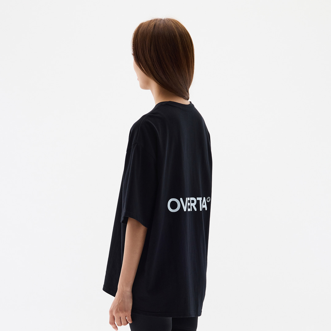 오버셔 라이프 스마일 반팔티 블랙 | 데얼스 아웃도어 전문 플랫폼