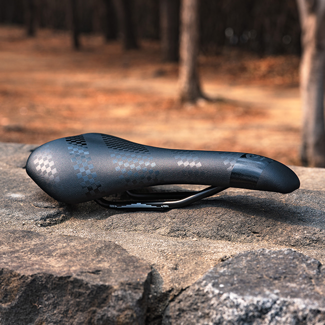 스매니 스포츠안장 DH/DJ/BMX안장 | 데얼스 아웃도어 전문 플랫폼