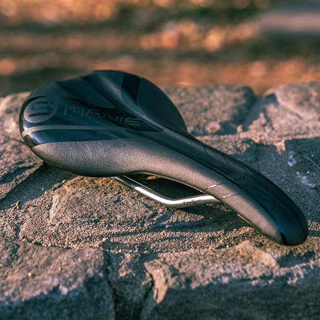 스매니 GT 안장 | 데얼스 아웃도어 전문 플랫폼