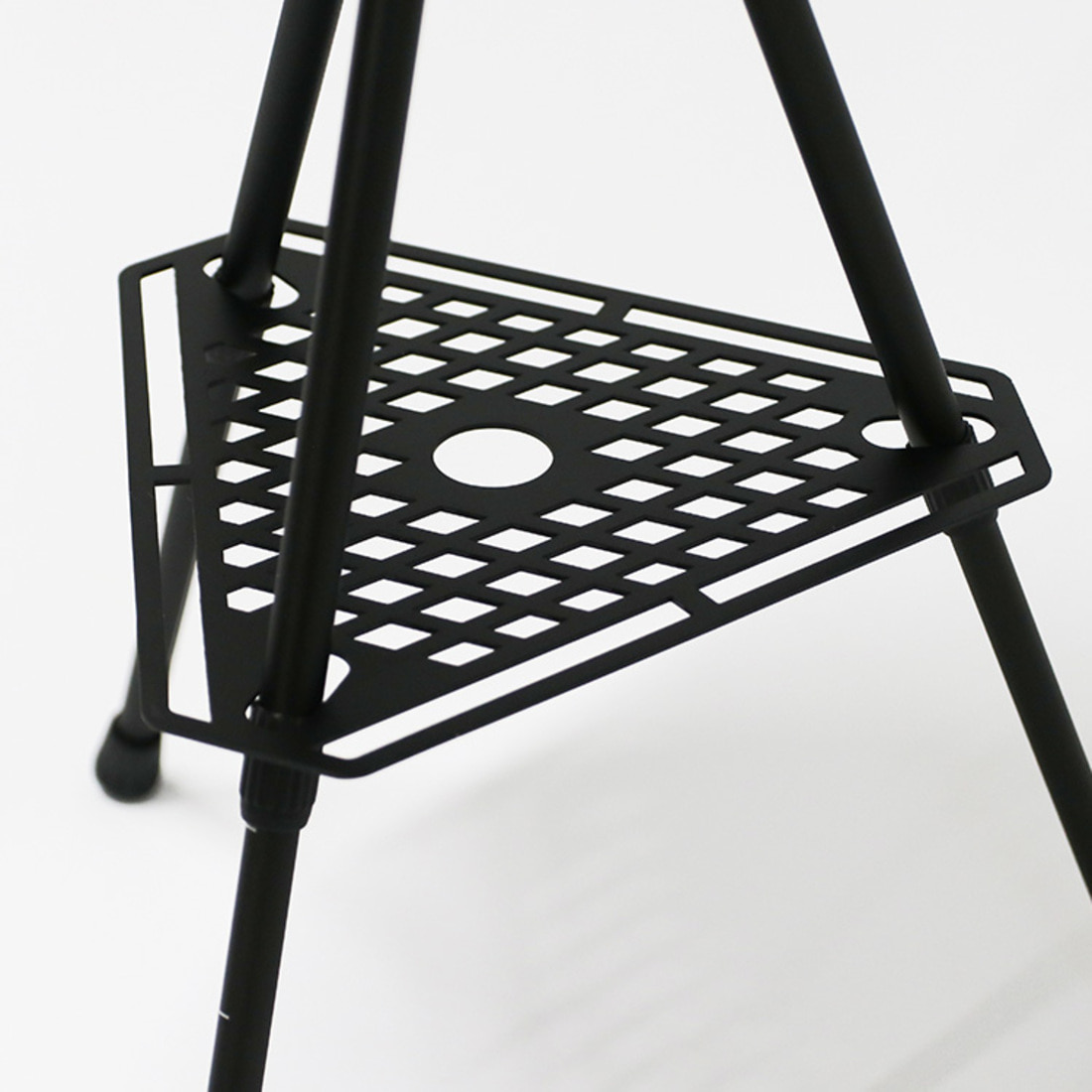 KEEP 사이드 선반 접이식 보조 원형 캠핑 테이블 전용 삼각 플레이트 블랙 | 데얼스 아웃도어 전문 플랫폼