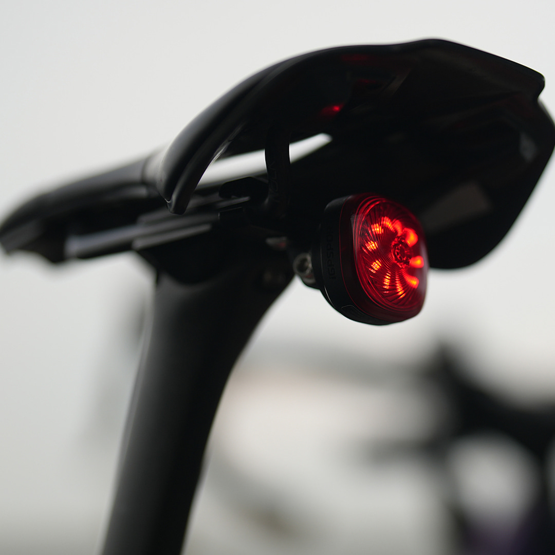 iGPSPORT 스마트 후미등 TL50 | 데얼스 아웃도어 전문 플랫폼