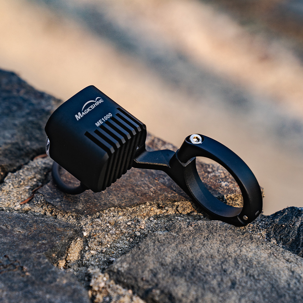 매직샤인 자전거 라이트 ME1000 | 데얼스 아웃도어 전문 플랫폼